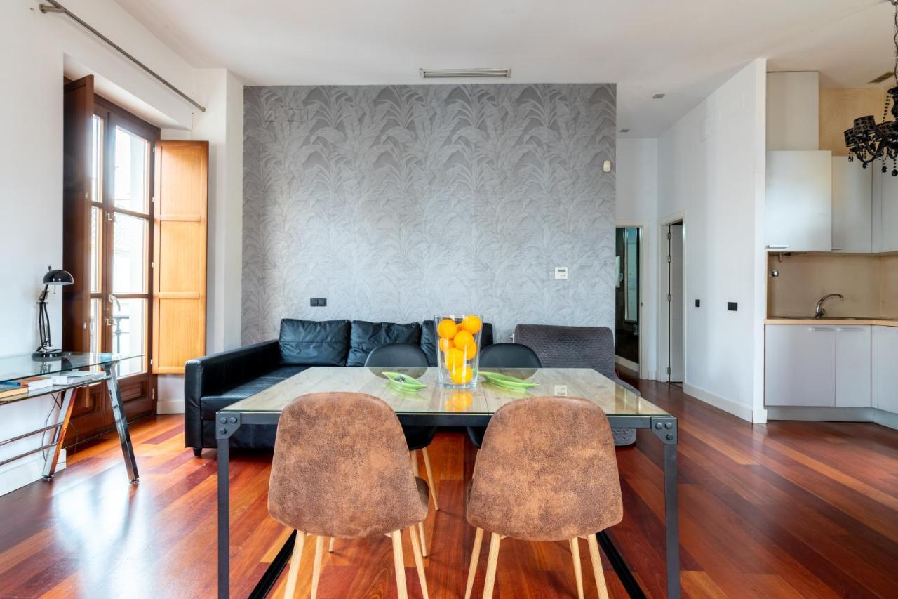 Cathedral Apartment, Upper Floor Apartment إشبيلية المظهر الخارجي الصورة