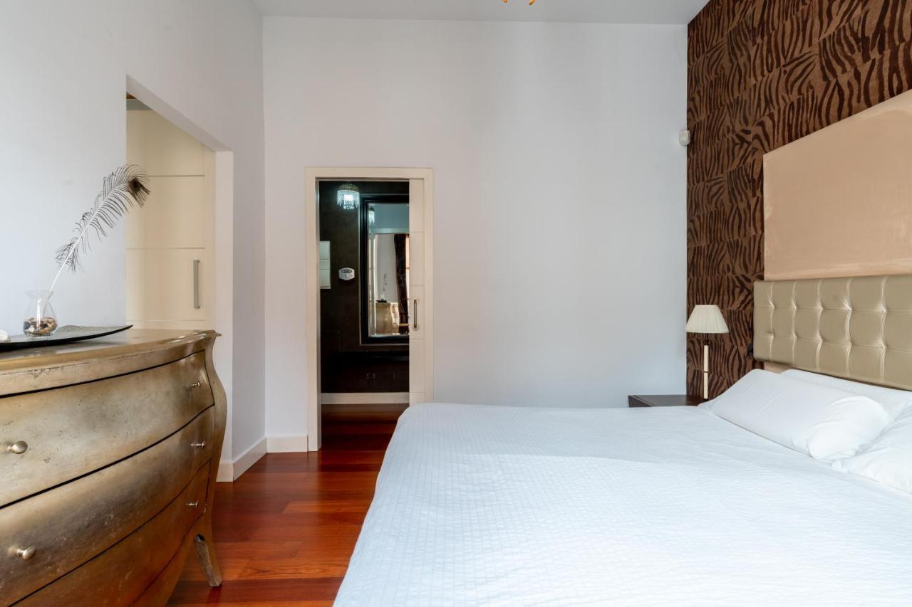 Cathedral Apartment, Upper Floor Apartment إشبيلية المظهر الخارجي الصورة