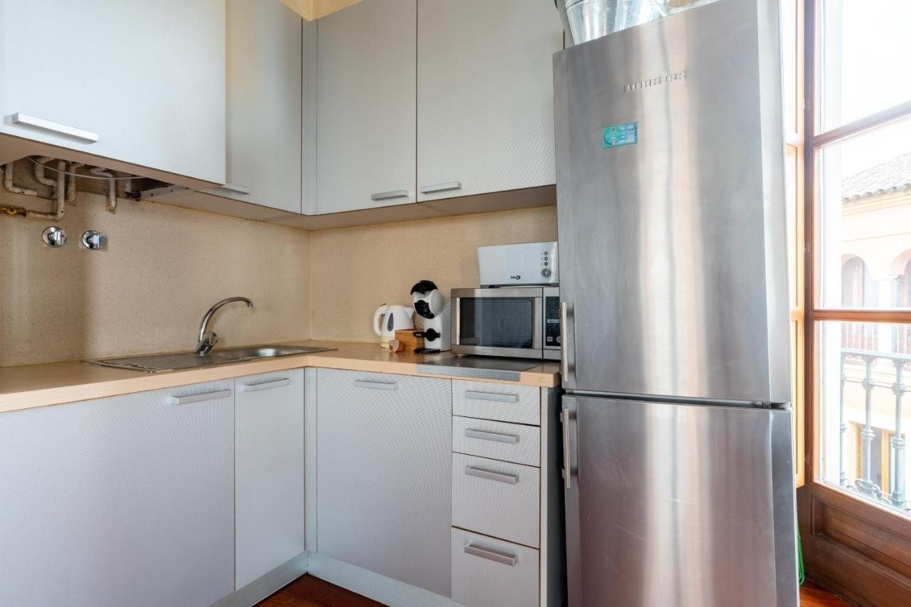 Cathedral Apartment, Upper Floor Apartment إشبيلية المظهر الخارجي الصورة