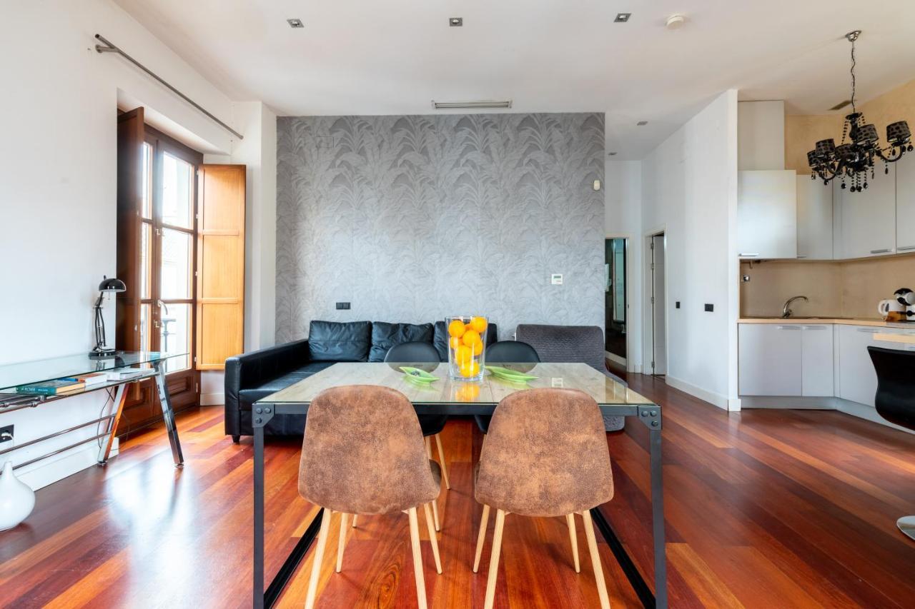 Cathedral Apartment, Upper Floor Apartment إشبيلية المظهر الخارجي الصورة
