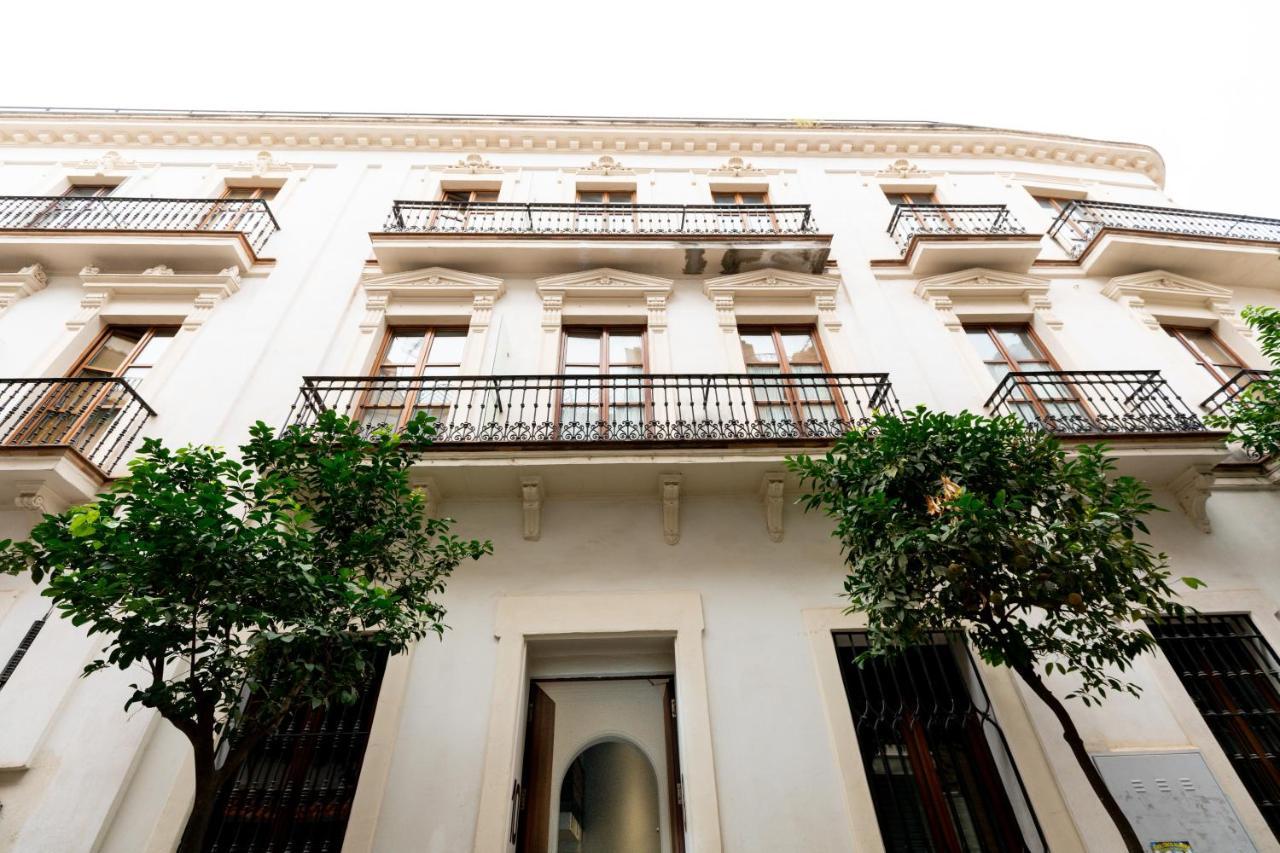 Cathedral Apartment, Upper Floor Apartment إشبيلية المظهر الخارجي الصورة