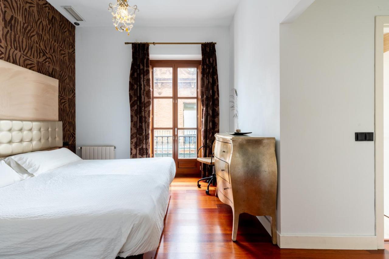 Cathedral Apartment, Upper Floor Apartment إشبيلية المظهر الخارجي الصورة