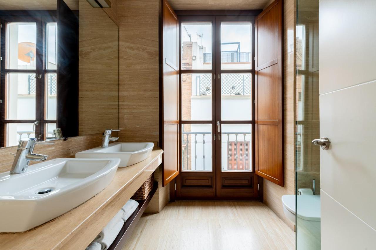 Cathedral Apartment, Upper Floor Apartment إشبيلية المظهر الخارجي الصورة