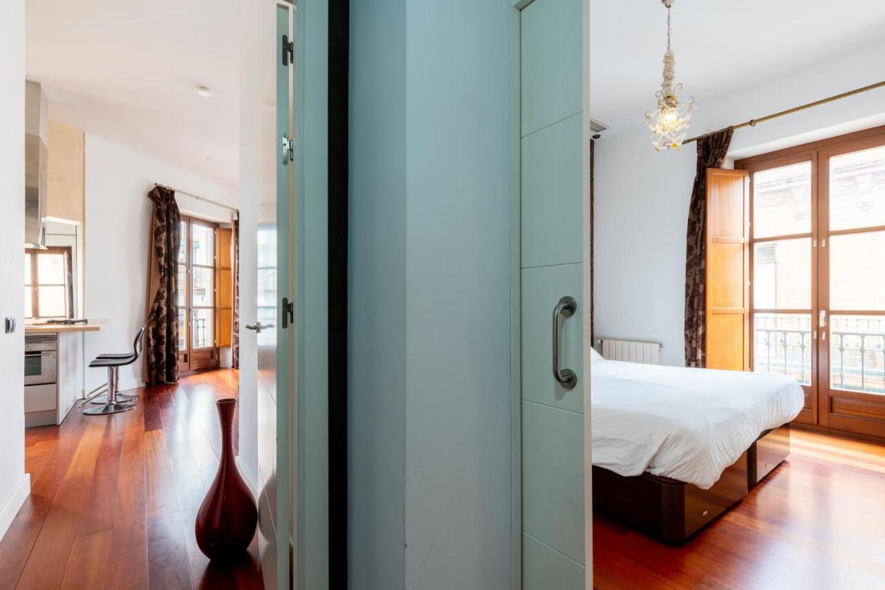 Cathedral Apartment, Upper Floor Apartment إشبيلية المظهر الخارجي الصورة