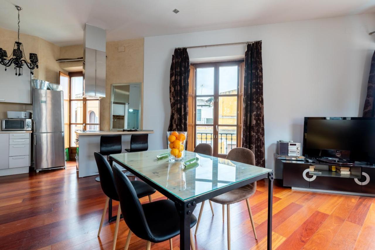 Cathedral Apartment, Upper Floor Apartment إشبيلية المظهر الخارجي الصورة