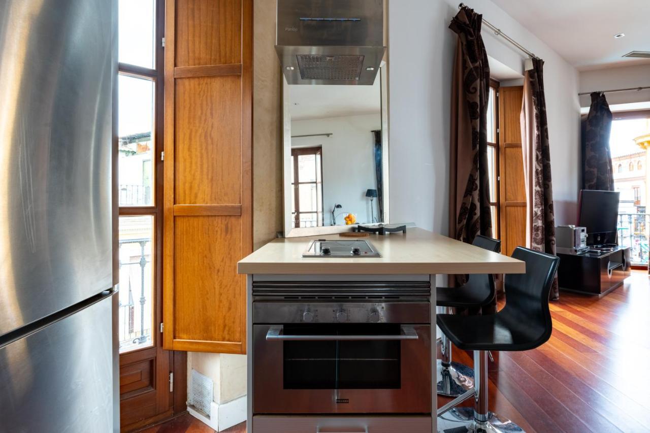 Cathedral Apartment, Upper Floor Apartment إشبيلية المظهر الخارجي الصورة