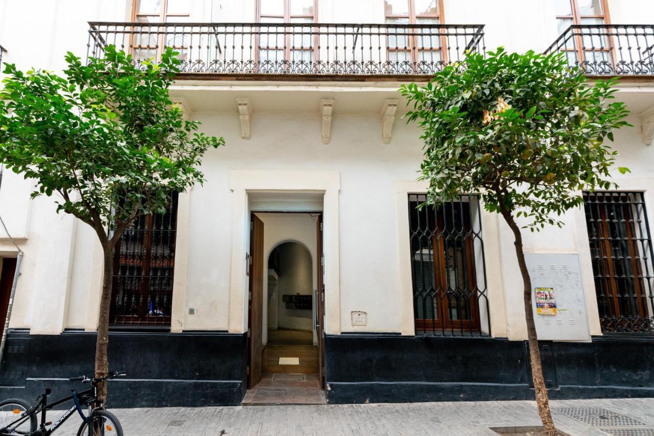 Cathedral Apartment, Upper Floor Apartment إشبيلية المظهر الخارجي الصورة